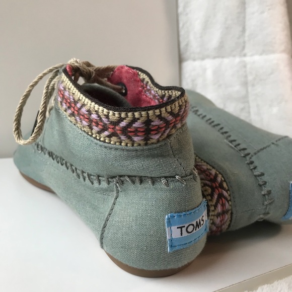 Toms Shoes - Toms tall tribal boot